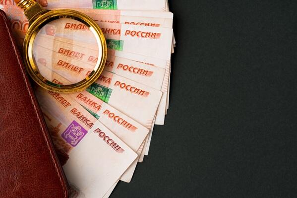 Разъяснили, нужно ли начислять взносы на неизрасходованный подотчет.